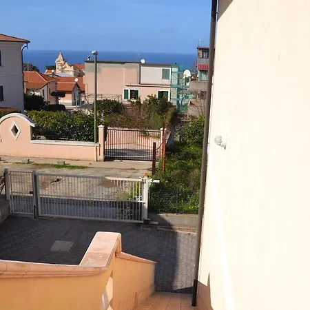 Casa Accorinti Apartment *